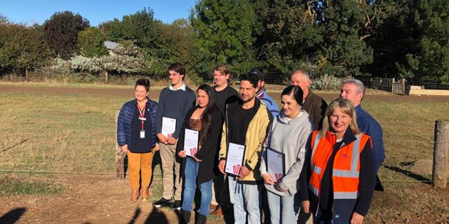 Students from South West TAFE Shearer Trainer Scholarship Program have been presented with their graduation certificates.